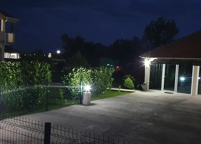 Cozzy Apartment Near The Aiport Podgorica